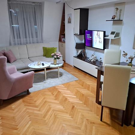New Apartment 8, Self Check-In, Free Parking سكوبجي المظهر الخارجي الصورة
