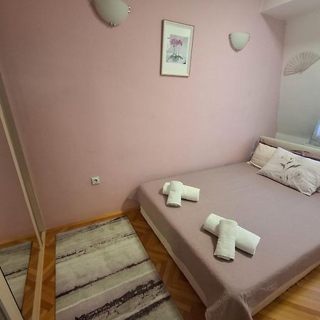 New Apartment 8, Self Check-In, Free Parking سكوبجي المظهر الخارجي الصورة
