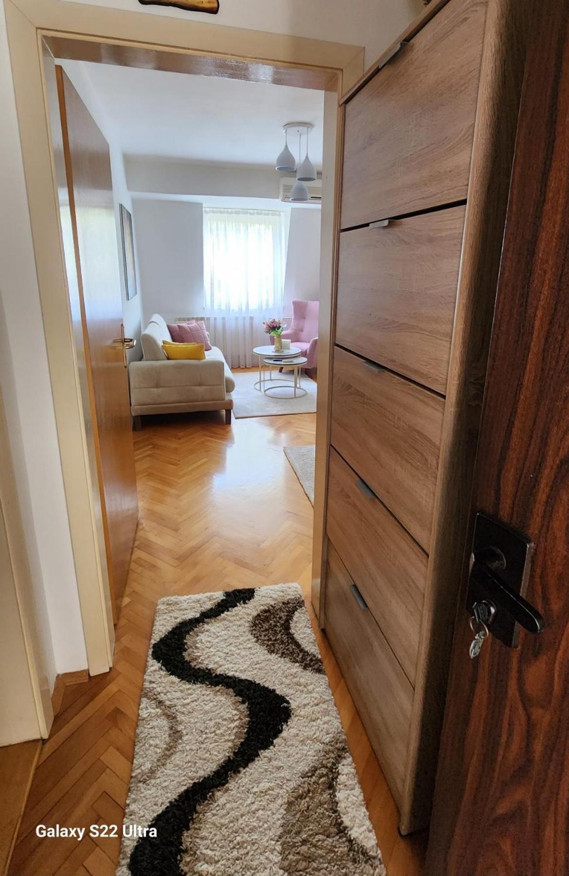 New Apartment 8, Self Check-In, Free Parking سكوبجي المظهر الخارجي الصورة