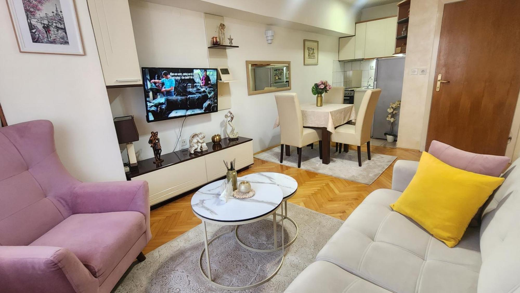 New Apartment 8, Self Check-In, Free Parking سكوبجي المظهر الخارجي الصورة
