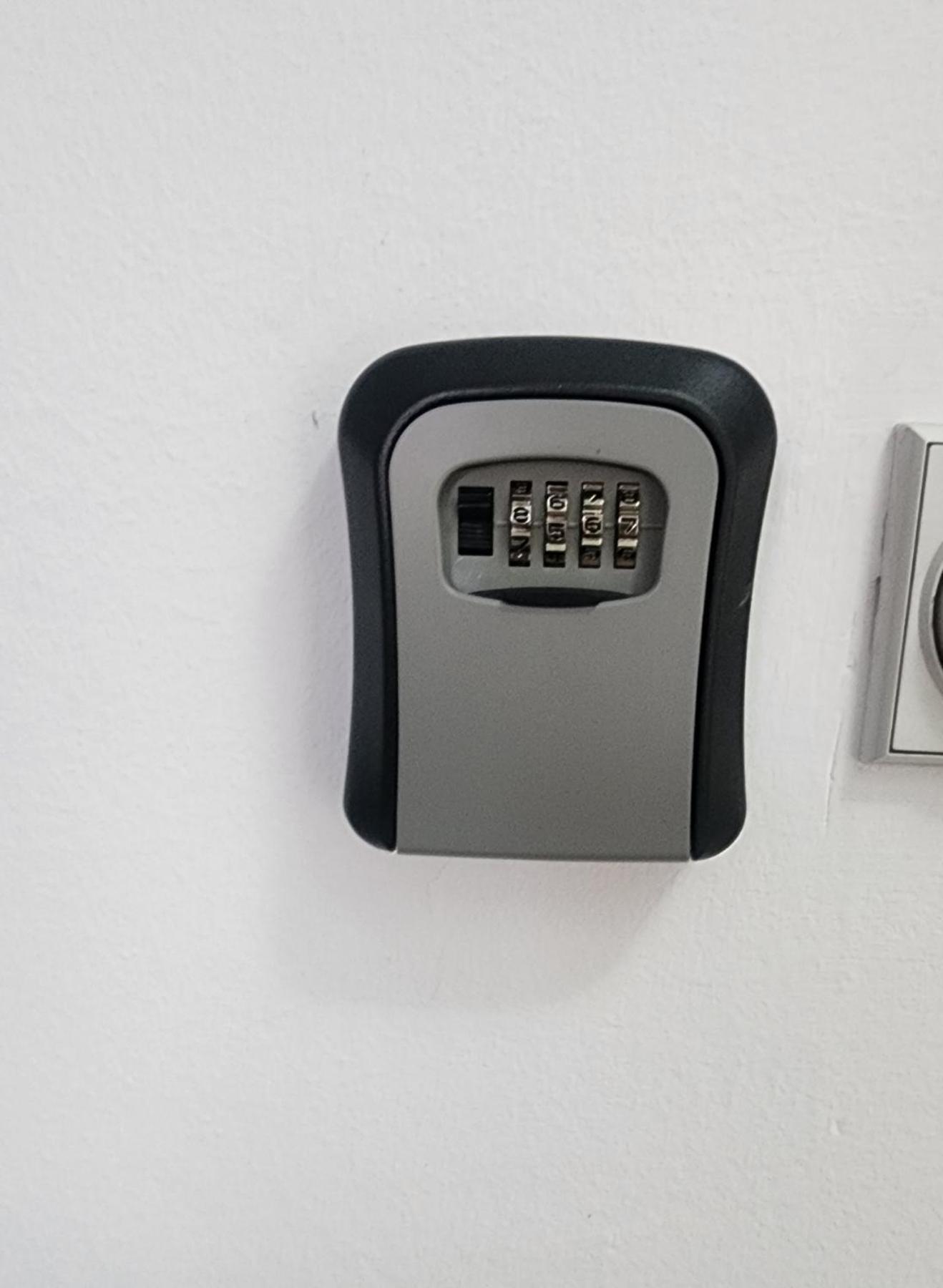 New Apartment 8, Self Check-In, Free Parking سكوبجي المظهر الخارجي الصورة