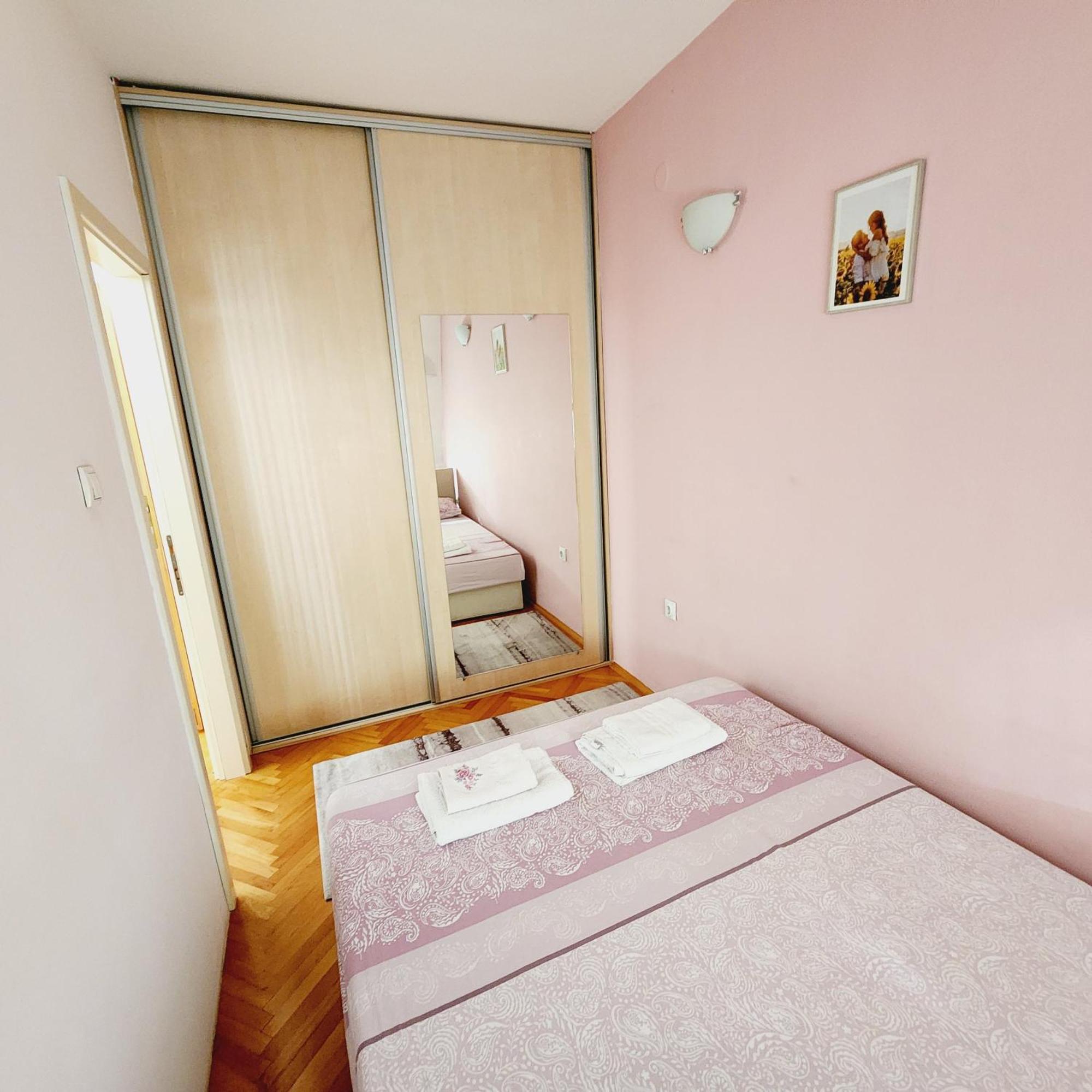 New Apartment 8, Self Check-In, Free Parking سكوبجي المظهر الخارجي الصورة